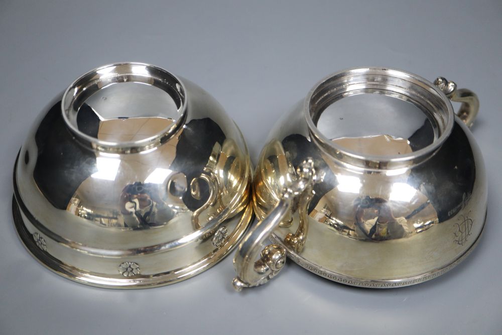 Two George V silver bowls, including two handled, 8.5oz.